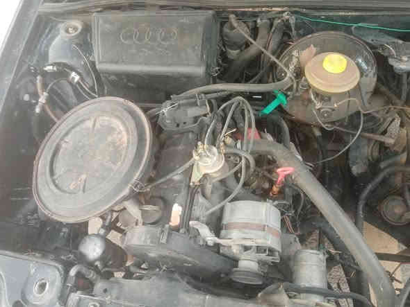 سلام عليكم للبيع اودي موديل 91 يوجد كاربون محرك 0/8
محرك كير شرط طخم تواير السعر 29العنوان حي القاهرة ***********
