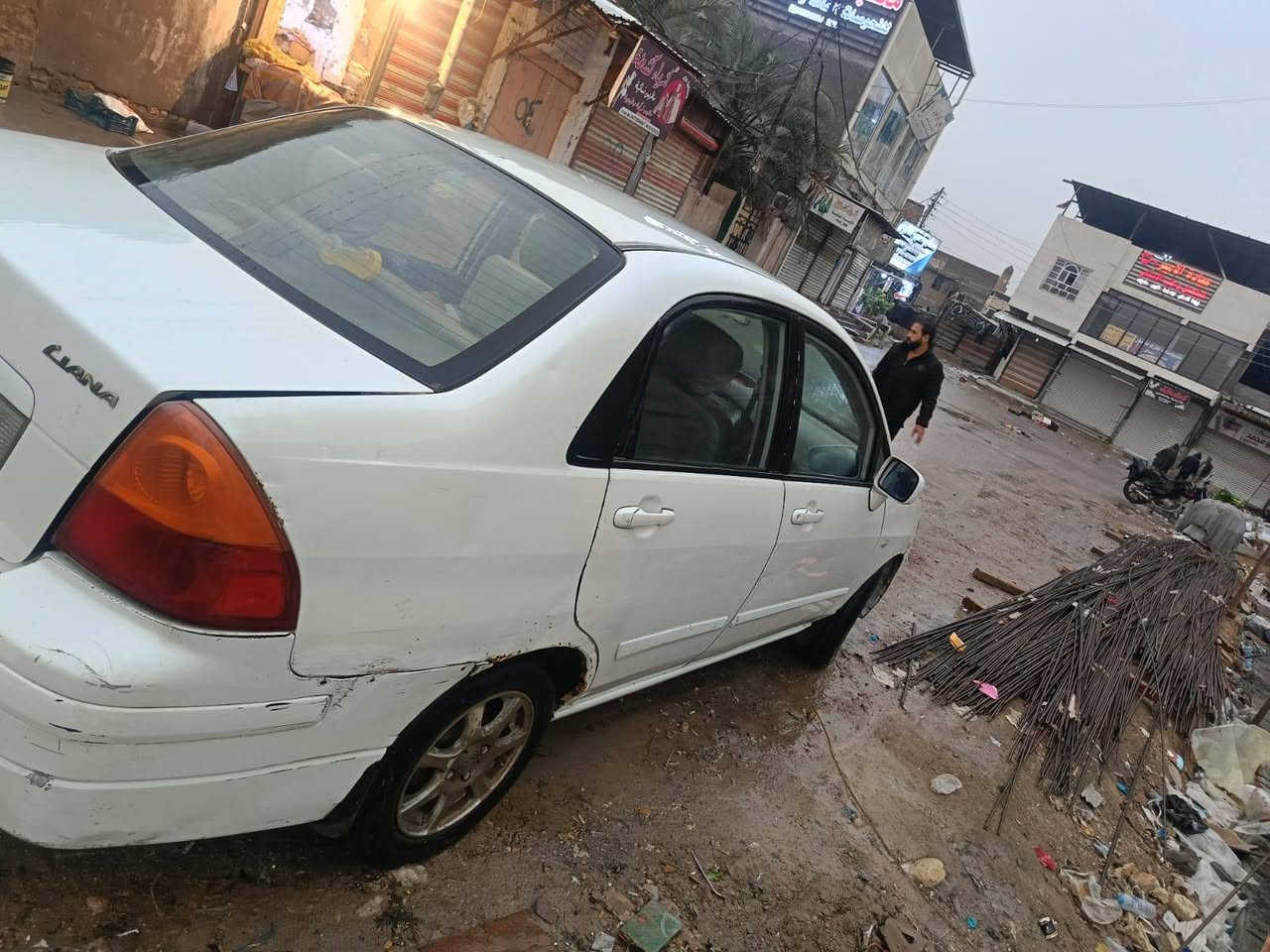 سازوكي ليانا مديا 2005 سعره 35كيراو محرك بلادي مكانه بصره ***********رقم راعي السياره بي واتساب البصرة, العراق
