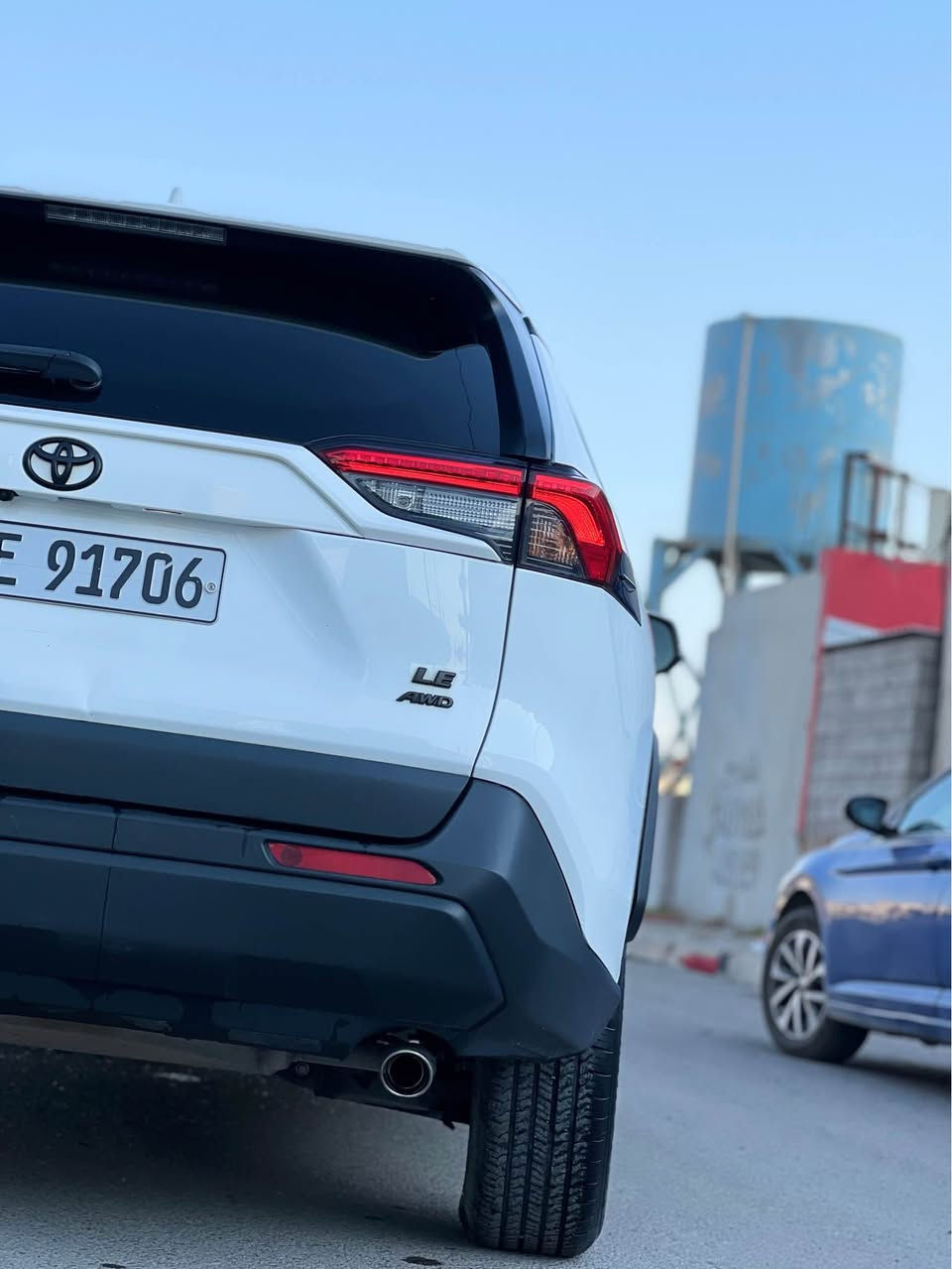 سەیارەکە زۆر خاوێنە هەموو شتی بەشەرتە پێش پشت ژووری ئیرباگ هەموو شتی بەشەرت تەنها دەرگای دواوەی عادیسەیە بە بیلاد گۆراوە دوو جێی بچوک کارتە یانی حیساب بکە بێ سبوغە أربيل, العراق


**إذا كنت صاحب هذا الإعلان وتريد حذفه لأي سبب، رجاءا أرسل رسالة إلى الدعم الفني**