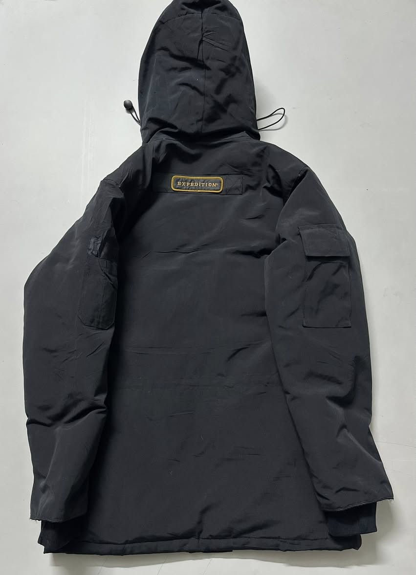 سڵاو و ڕێز
 بابەتی تایبەت 🔥🔥🔥
کەنەدا گوس  🇨🇦 
پەڕ 🪶 

Expedition Parka 
ئۆرجیناڵ خاوێنی %99

سایزی XS بۆ لارج L دەبێت

گەیاندن بۆ سەرجەم شارەکان بەردەستە
***********
کەناڵی تیلیگرام
https://t.me/davarsstore
