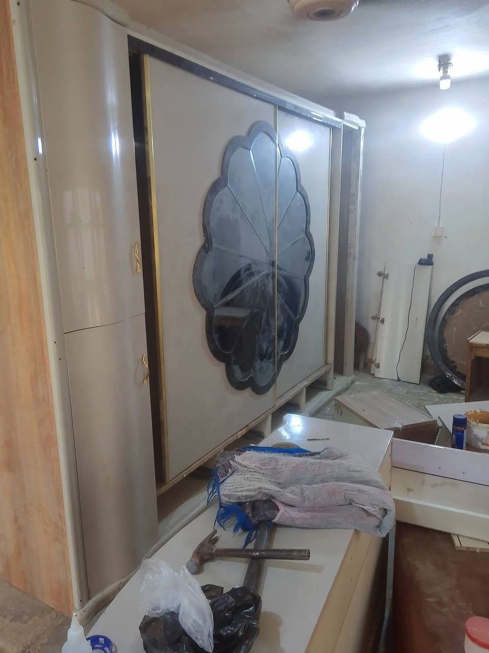 السلام عليكم نجار فتح وشد غرف النوم التركي والعراقي وصيانة الاثاث المستعمل داخل الناصرية وخارجها شغل ممتاز وحسب الطلب شغل موقعي داخل البيت 

***********. متوفر وات ساب
