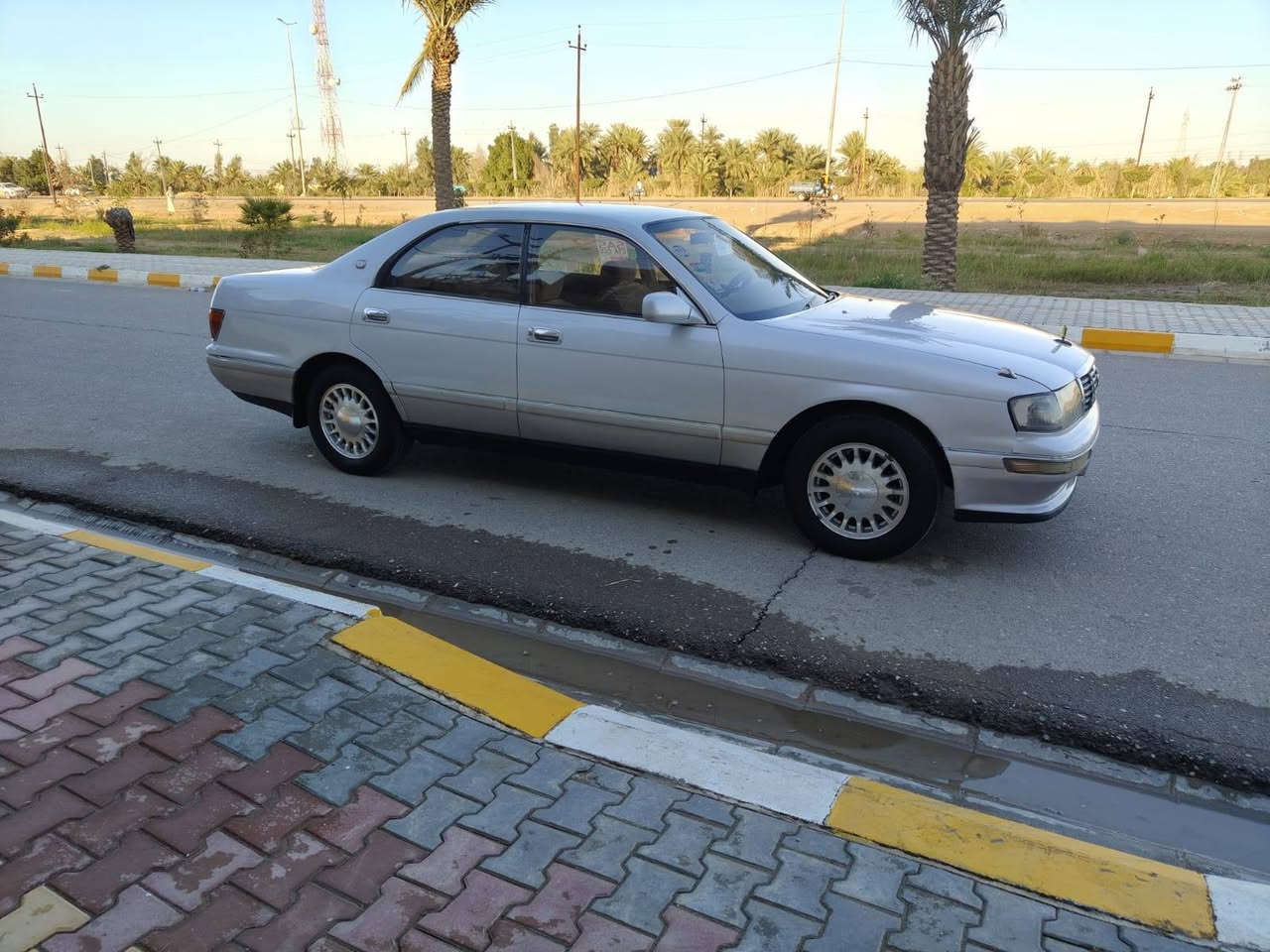 السلام عليكم بطه منفصل موديل 93 رقم واسط مشروع وطني سنويه لغايه 2028 تحويل مباشر سياره مكفوله كفاله عامه من ضربه والكص ونقل الجثه والعيب الشرعي جاهزه من تخم تاير حداديه امامي وخلفي جديده تبريد  ويل مجلي غرفه جديده العنوان واسط السعر 60 اتصال ***********
