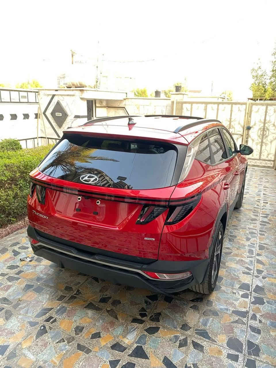 السلام عليكم للبيع فقط
توسان موديل 2023 دخول جديد  مرقم وكامل 
لون  مميز داخل عسلي 
المواصفات فول فتحه بصمه جلد فول رادار امامي خلفي جانبي سايد بريك بصمه مكينه 2500 كشن  شاشه دجتل ماشيه 24الف صور الحادث ورقم شاصي بل منشور بيها بنيد صبغ فقط بدون اي دواخل مكاني بغداد المعلمين 
السعر 210$ورقه الاتصال 

‭***********
