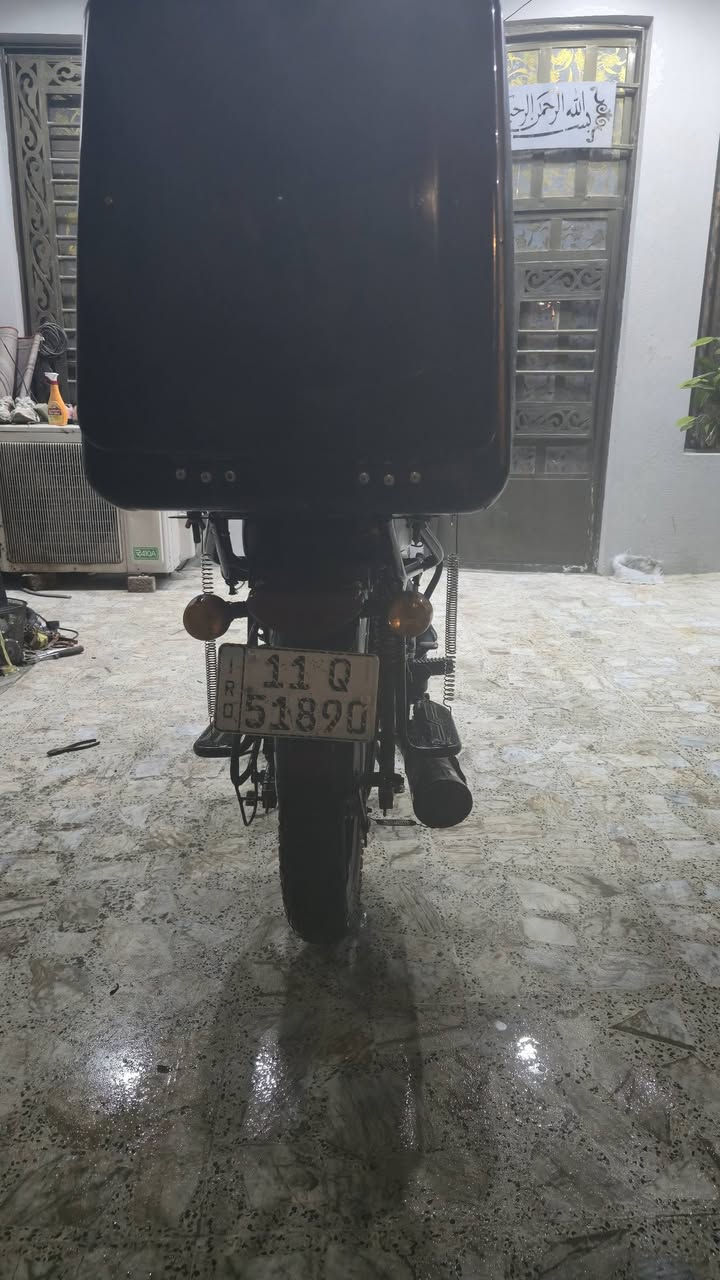 السلام عليكم بوكسر للبيع موديل 2022 رقم وسنويه بسمي دراجه خير من الله مابيهه كل نقص سعرهامليونين وبيها مجال بصيط***********
