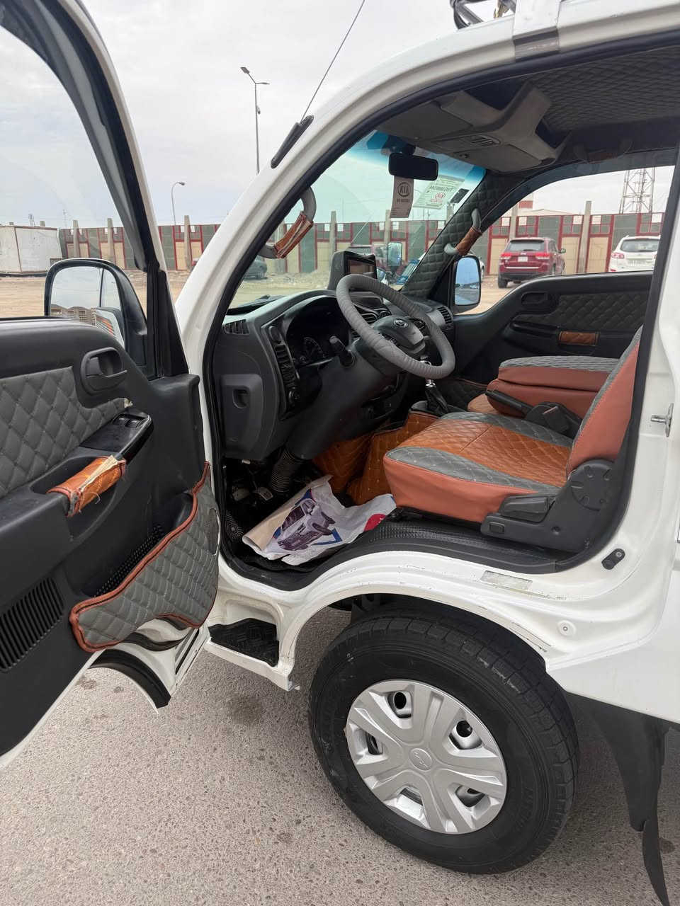 سلام عليكم كيا بنكو مسكر مكينه مجول بلاد كير بدي تبريد  جاهزه شاشه كامره خلفيه موديل 2016 كفاله للبيع السعر 125 وبيه مجال اتصال فقط *********** البصرة, العراق
