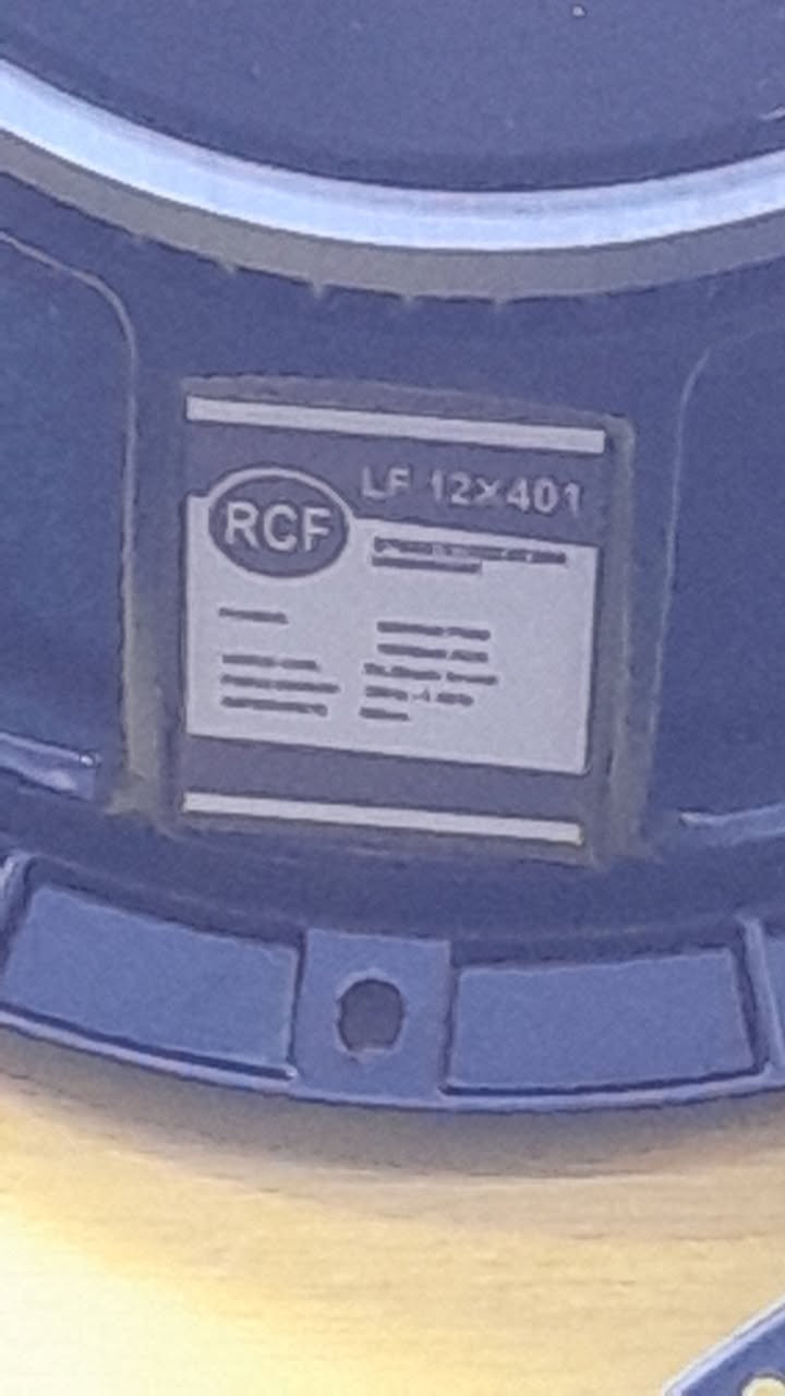 ميدا Rcf 12inch 500 w ملف داخلي و بره مقاس 75.5 مش محتاج اي كلام العنوان 10 شارع يوسف الجندي امام مكتبة الجامعة الامريكيه باب اللوق التحرير القاهرة                                01222615289                               01000734457


**إذا كنت صاحب هذا الإعلان وتريد حذفه لأي سبب، رجاءا أرسل رسالة إلى الدعم الفني**