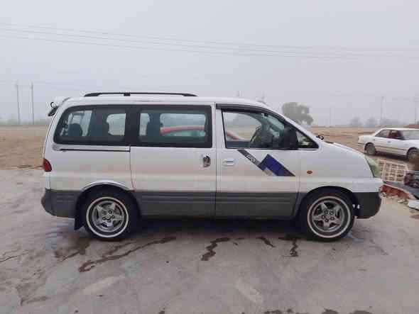 سلام عليكم موجوده ستاركس  موديل 2000 محدثه 2007 سياره جاهزه مصبوغه عام حداديه خير من الله تبريد ثلج مكينه جديده مفتوح رقم بغداد خصوصي بسمي 8راكب مداور ثاني يوم تخم تاير جديد سياره حلوه  ***********
***********
