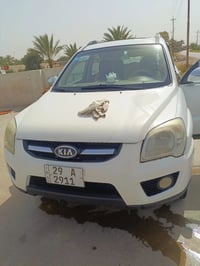 سبورتج 2009 خليجي محرك 2000صبغ حزام السعر 100 وبيها مجال الاستفسار  07...
