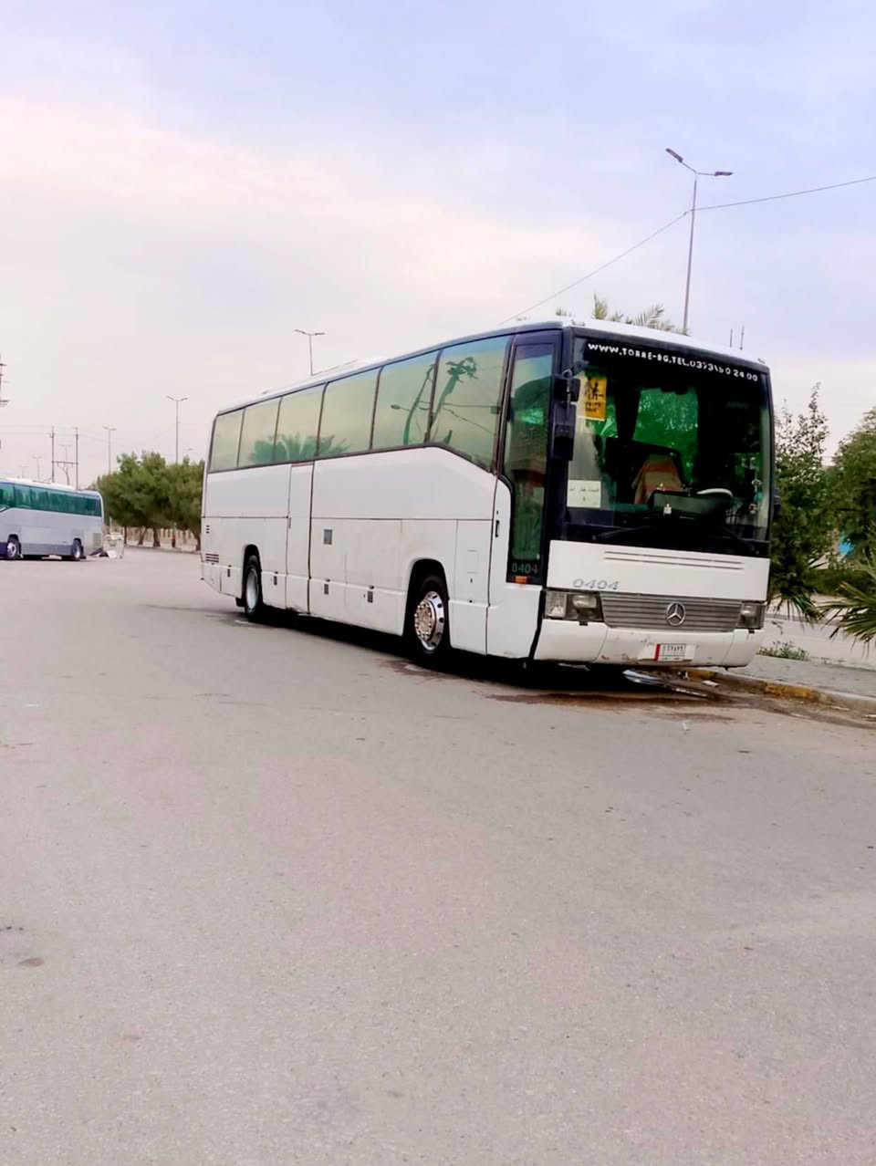 سلام عليكم  404 جاهزه سياره مكينه ستندر كير كهربائي تخم تاير حداديه بدون  ***********
