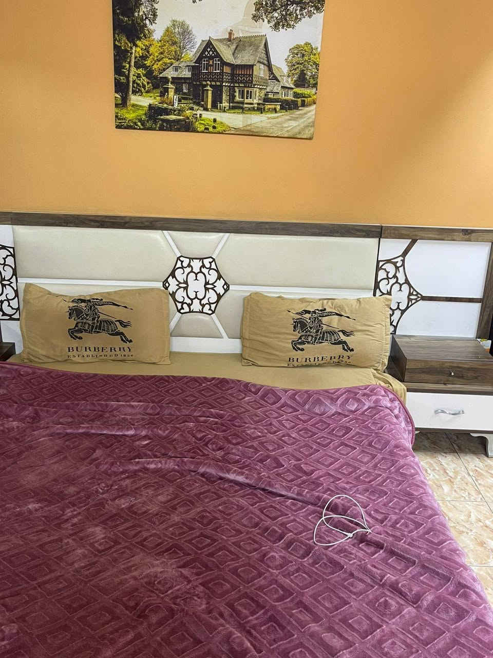 غرفه نوم تركي للبيع ٢٥٠ سعره رقمي ***********
