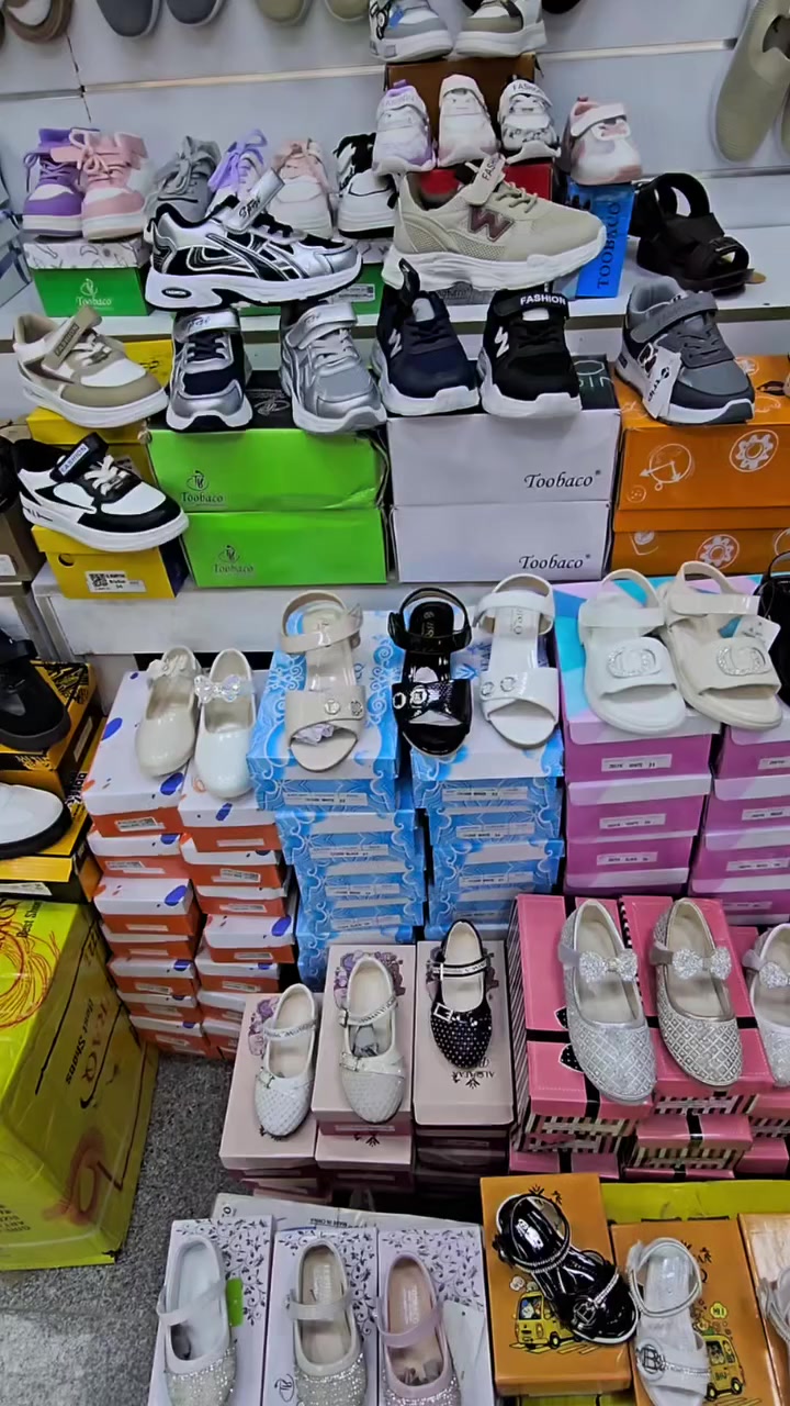 هلا متابعينا 😊 
موديلات العيد وصلت 😉
موديل حذاء أطفال و شبابي  طبي فول راحة 💯
📍العنوان كوت خاجية شارع ٤٠ داخل سوق الخاجية العصري 
للإستفسار وطلب تواصل خاص


**إذا كنت صاحب هذا الإعلان وتريد حذفه لأي سبب، رجاءا أرسل رسالة إلى الدعم الفني**