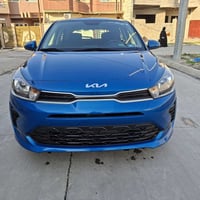 للبيع كيا ريو 2023  السياره ماشيه 34mi الضرر قبغ الصندوق فقط صبغ  السي...