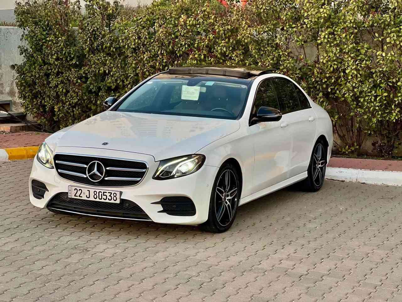 ⸻
🌟ملك السيارات من النوادر بدون مجامله 🌟

‏⭐️ Mercedes-Benz E300 AMG KIT – Night Package ⭐️

📍 السليمانية

💰 السعر ٢٩٢ ورقة جدا جدا مناسب لل يعرف قيمة هاذا الموديل بـ E كلاس ونظافته 

(مراوس مرسيدس حديث S,C,E)

✅ المواصفات الأساسية:

• موديل 2018

• 55 ألف ميل حقيقي

• دفع خلفي (مو فورماتك)

‏• Night Package أصلي شركة

• لون أبيض سقف أسود (مثبت بالسنوية)

• داخل زعفراني نادر

🔥 أهم الميزات:

• سقف بانوراما كامل

• شاشة قطعة واحدة لغة عربية

• 64 لون إنارة داخلية

• رادار أمامي + خلفي Auto Stop

‏• Auto Park

• كامرة 360

• 6 أنظمة قيادة

• لايتات أمامية متحركة

• نظام Eco إطفاء ذاتي

‏• PPF كامل ضمان 10 سنوات

⚔️ الحالة:

• ايربگ سليم 100%

• بدون حادث

• صبغ المانيا كلير (باب خلف السائق + أقل من ربع جاملغ أمامي) بدون أي ضربة

• مكينة + گير + كهرباء شرط شركة

• بدون مسجات أو كلوب مكينه شرط

📌 ملاحظة مهمة:

السيارة مفحوصة وجاهزة للفحص بأي مكان انت تختاره


**إذا كنت صاحب هذا الإعلان وتريد حذفه لأي سبب، رجاءا أرسل رسالة إلى الدعم الفني**