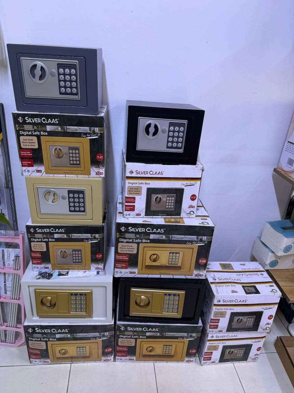 🚨 عـــرض خـــاص وميتفـوّت! 🚨
لأن أمان ممتلكاتك وفلوسك يمنة، جبنالكم قاصات Silver Claas الرقمية الأصلية بأقوى الأسعار اللي مستحيل تلكون مثلها بالسوق! 🔥🔑
📉 الأسعار والأحجام المتوفرة:
 🔹 قاصة حجم وسط (حجم 20): بسعر 30 ألف دينار فقط! 🛒
 🔹 قاصة حجم صغير (حجم 17): بسعر 25 ألف دينار فقط! 🛒
🔒 المميزات:
 نظام قفل رقمي (ديجيتال) متطور وسهل الاستخدام.
 حماية وضمان عالي لمستنداتك وأشيائك الثمينة.

جودة عالية وسعر على گد الإيد! لا تتردد واحجز قاصتك هسة قبل نفاذ الكمية 📥🏃‍♂️
📞 للحجز أو الاستفسار: راسلونا على الخاص أو اتصلوا بنا على 

7765532566

🚚 يوجد خدمة توصيل لكافة المحافظات!


**إذا كنت صاحب هذا الإعلان وتريد حذفه لأي سبب، رجاءا أرسل رسالة إلى الدعم الفني**