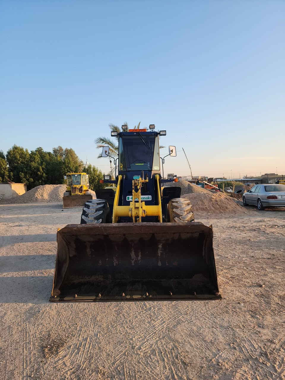 بسم الله
كاوسكي حجم 60za
دخول جديد وارد اليابان 🇯🇵

مكينه 6 سلندر  ازوزه كير ميكانيكي 
 تدفئه تبريد بلادي شغال 👍

مكفول كفاله عامه صبغ تبدل فتح 
العنوان بابل الحمزه الغربي ع 

***********
