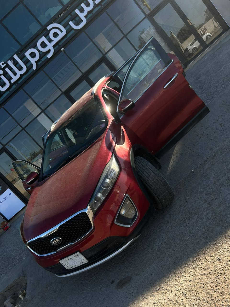 السلام عليكم ورحمه عندي سورنتو الى البيع موديل 2016 العنوان بغداد حي القاهره التفاصيل ع راقم ‏‪***********‬‏
