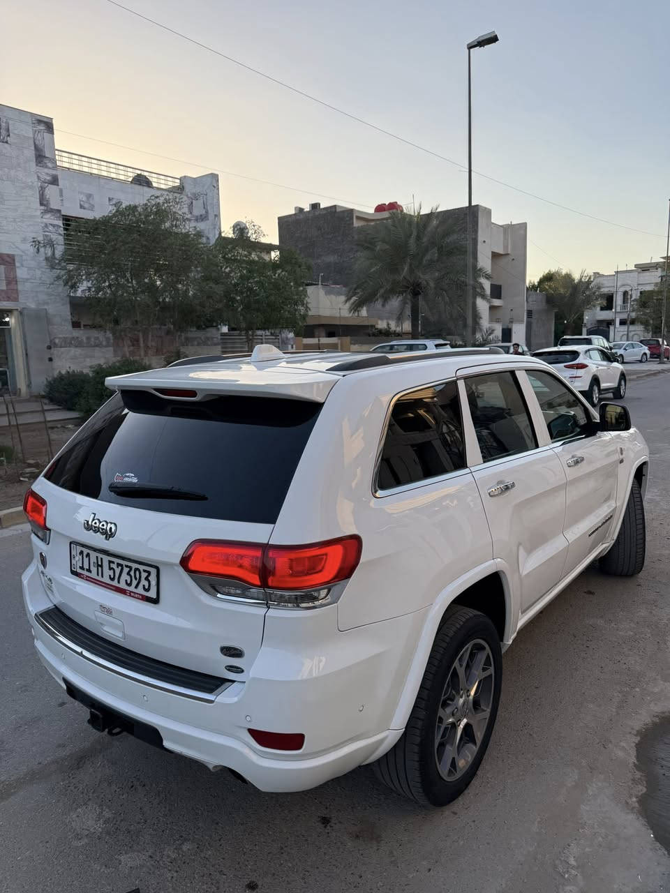 سلام عليكم بيع او مرارس 
عدد المسافات (60)
جيب فئة:    اوفر لاند 

مكينة:     V6 3.6
امريكي سياره 

اتصال :     ***********

المواصفــات  1/1
بصمه
جكات 
بانورامـــا
رادار جانبـي نقطة عميـاء رادار خلفي امامي
كشن حار بارد - كشنات الخلفية هيتـر
كشنات جلد اسود
ستيرن هيتـر + كهرباء
نظام توقف اوتـو ستوب
حساسـات امامي خلفي
صندوك كهربائـي
سماعات سستم صـوت
دمام بالصنـدوك
بصمة و تشغيل عن بعـد
كيج الكترونـي
نظام متعدد اوتو للطرق
مري قلاب وشفط

بغداد جميله شارع خير الله
