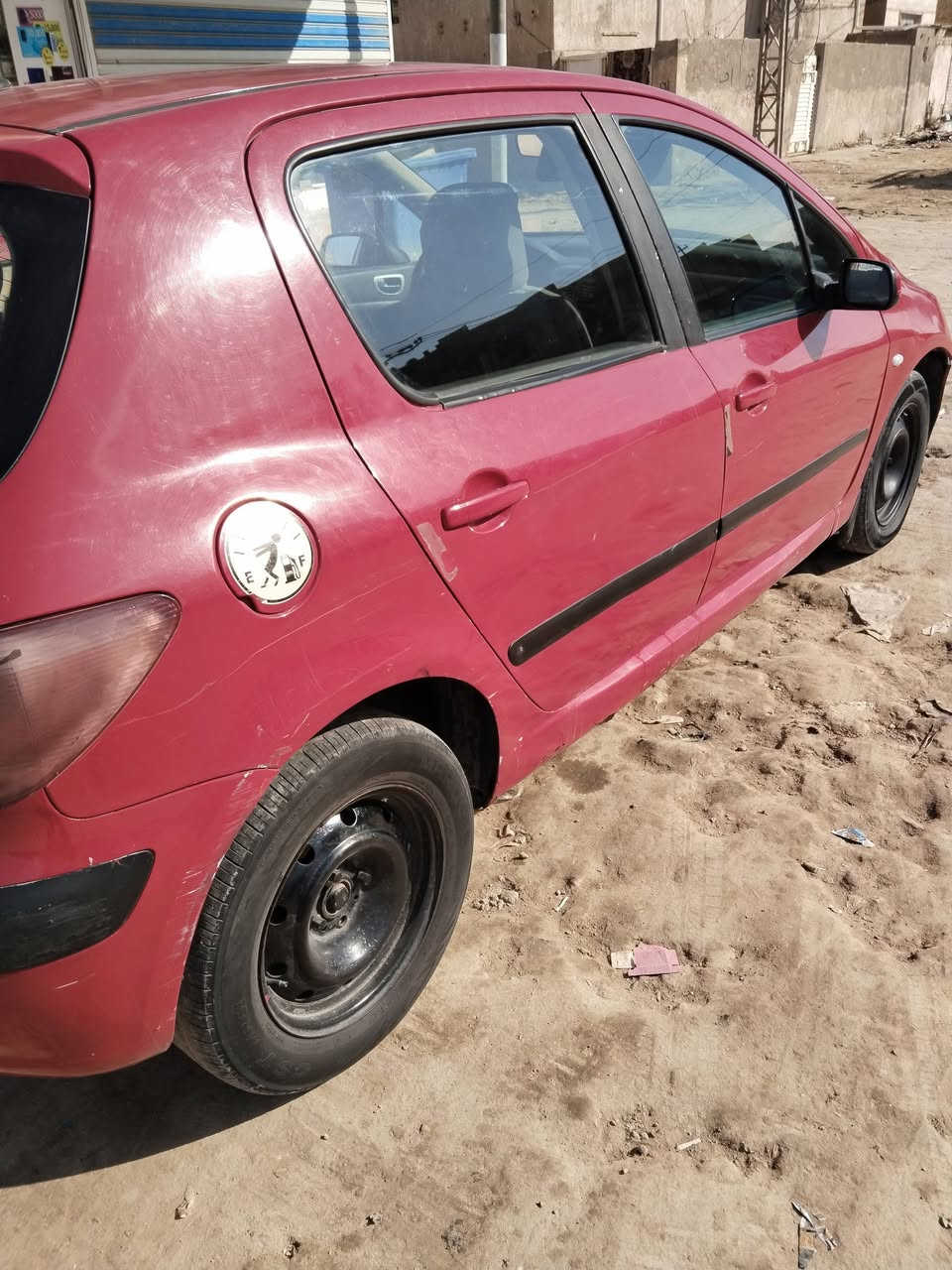 سلام عليكم. بيجو 307 م 2005. رقم بغداد نگليزي كفاله من الضربه مكينه حاويه گير نظيف حداديه تمام كهربائيات كلها شغاله مكان السياره ديوانيه الإتصال ***********. السعر ٣٨
