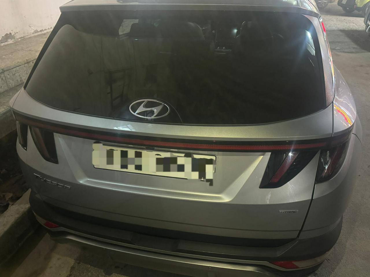 رمضان كريم 
سلام عليكم توسان بيع مراوس هم توسان 2025 أذا سبورتج عادي فقط.
رقم أربيل 
موصفات فول بانورامة تبريد قطعتين كراسي جلد حار بارد 
كهربائيات سيارة فول
أمريكي 
ماشية 23 ألف 
الون سلفر شذري
الحادث قطعة وحدة بل جاملغ الخلفي فقط 
العنوان بغداد منطقة الطالبية رقمي ***********
