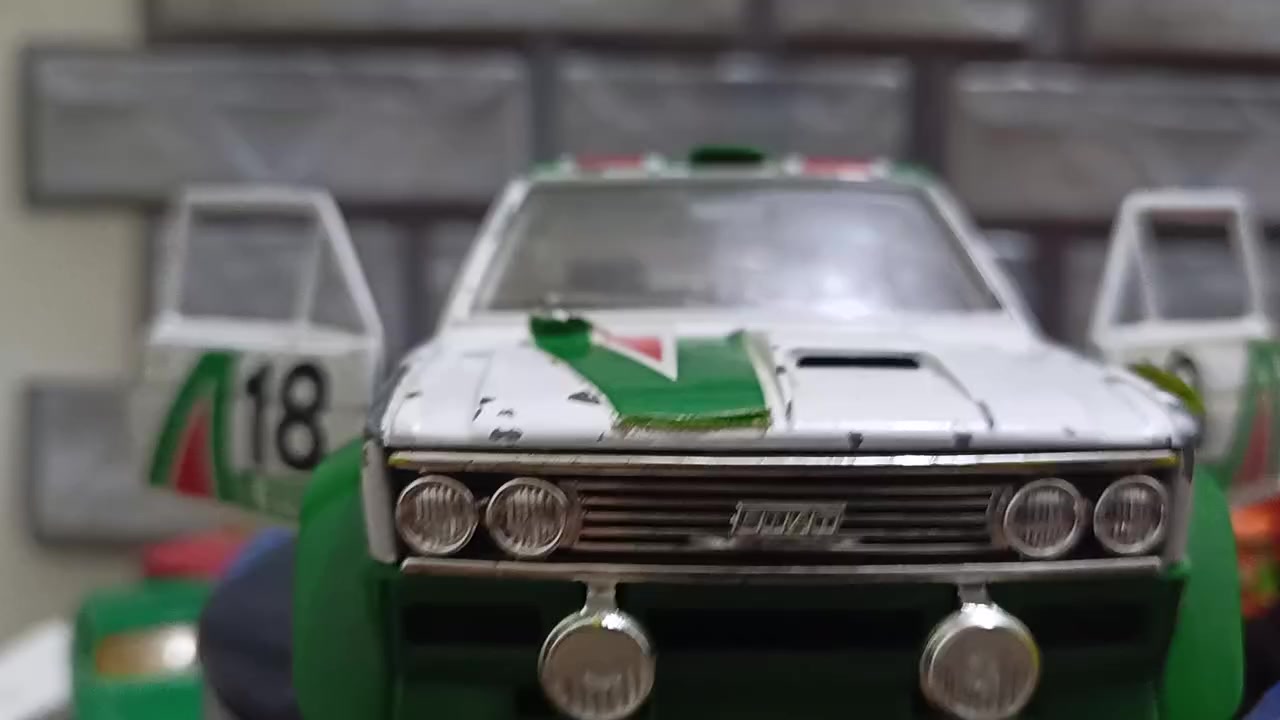 السلام عليكم متوفر للبيع سيارة فيات 131 حجم 1:24 شركة بوراكو صناعة ايطالي السعر 50000 يوجد توصيل لجميع المحافظات


**إذا كنت صاحب هذا الإعلان وتريد حذفه لأي سبب، رجاءا أرسل رسالة إلى الدعم الفني**