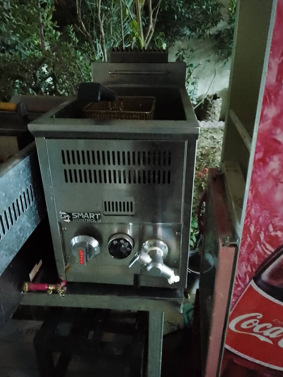 فرن بيتزا و شوايه وگرل بركر وقلايه زيتيه للفنكر والكرسبي للبيع جديدات استعمال شهرين بس للاستفسار على الخاص


**إذا كنت صاحب هذا الإعلان وتريد حذفه لأي سبب، رجاءا أرسل رسالة إلى الدعم الفني**