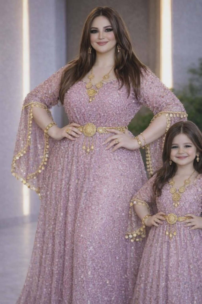 تفضلوا خاص موديل يجنن زي كردي الام والبنت ✨🤎🫶


**إذا كنت صاحب هذا الإعلان وتريد حذفه لأي سبب، رجاءا أرسل رسالة إلى الدعم الفني**