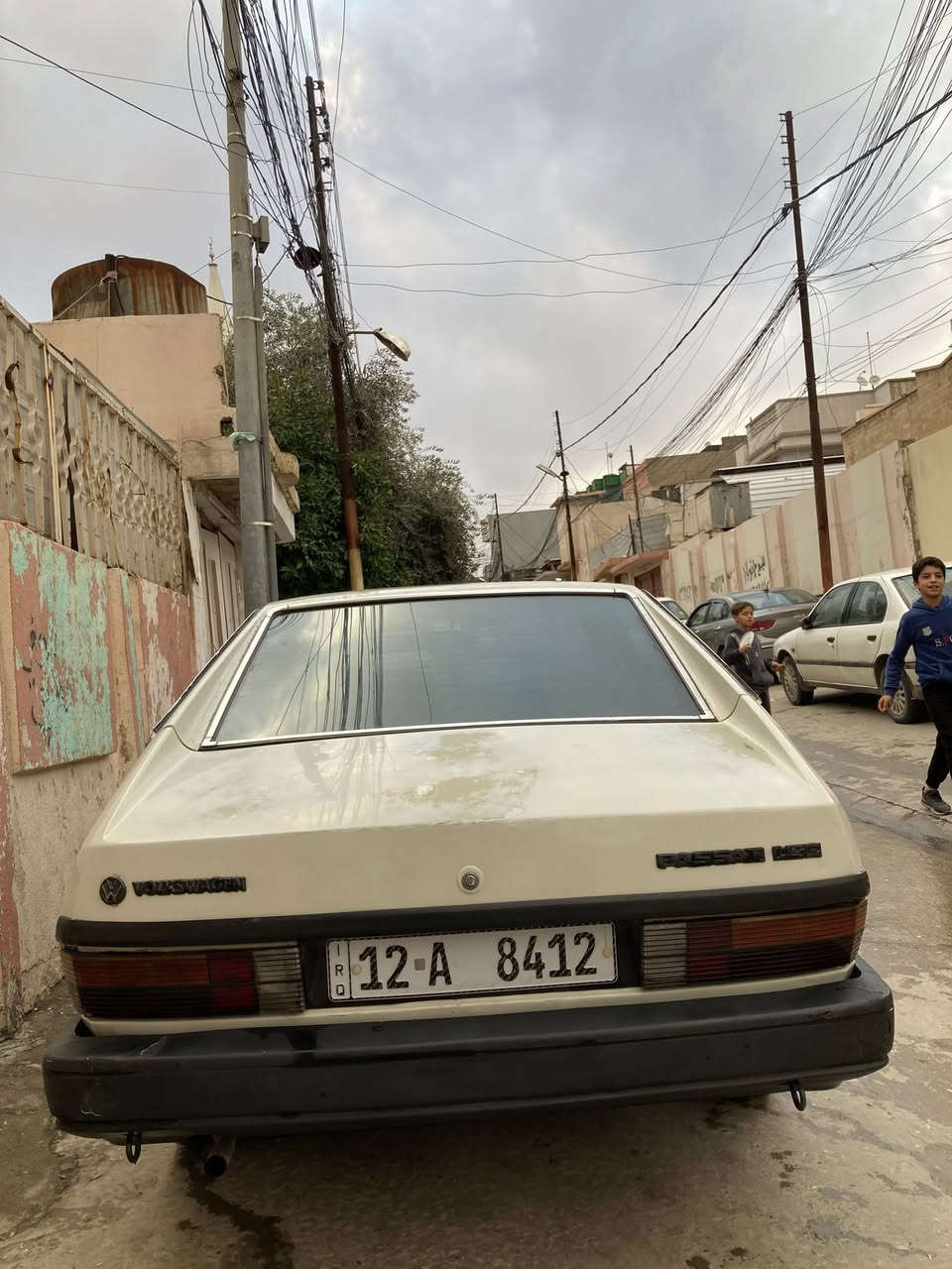 السلام عليكم للبيع برازيلي موديل ١٩٨٧سياره بلاديه كلها شغاله تبريد شغال ثلج تدفئه شغاله رقم دولي جديد صاعده هزه كير ومكينه بشرط كير ٤نمر بلادي ومكينه صفر سته بلاديه كهربائاتها كلها شغاله طخم الورا والكدام جديد سياره جاهزه وبلاديه السعر ٣٤وبيها مجال مكاني موصل *********** وبي واتساب هم وتحياتي🔥
