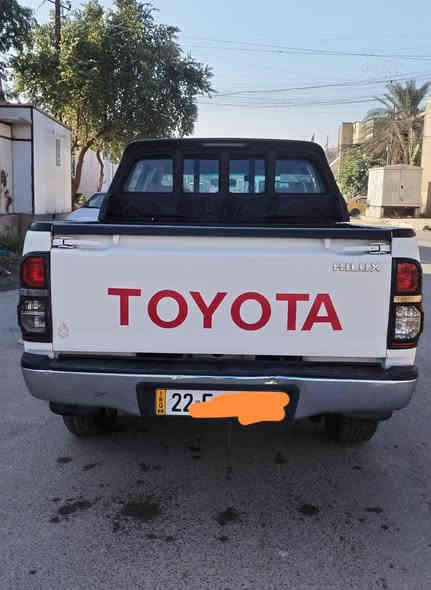 تيوتا هايلوكس فور ويل خليجي
2014 كير عادي سياره مكفوله كفاله عامه ما عدى شبر بل جاملغ الامامي الأيسر 
المكينه والكير مكفولات سياره جديده و جاهزه رقم أرييل الجديد باسمي تحويل مباشر 
مكان بغداد الرصافه الكمالية السعر 207 وبيها مجال بسيط 
هاتف اتصال و واتساب موجود هم ***********
