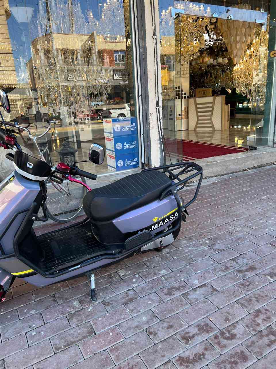 سلام عليكم موطور شحن البيع بعده جديد ما مستخدم أهوايه  بطاريات جديده بعده ما صارلي فتره من شاده تجي تفحص وحاضر اني المكان الرمادي شارع عمر وبيك خير وتدلل السعر 650وبي مجال الاستفسار اكثر رقم خاص مغلق ***********
