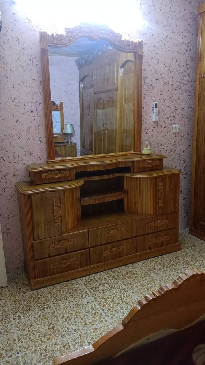 السلام عليكم
عندي غرفة نوم جديد فول شرط الفحص قبل ماتاخذه ميتعمل شهر واحد بس 
صاج عراقي ثقيل 
السعر مليون 350وبي مجال


**إذا كنت صاحب هذا الإعلان وتريد حذفه لأي سبب، رجاءا أرسل رسالة إلى الدعم الفني**