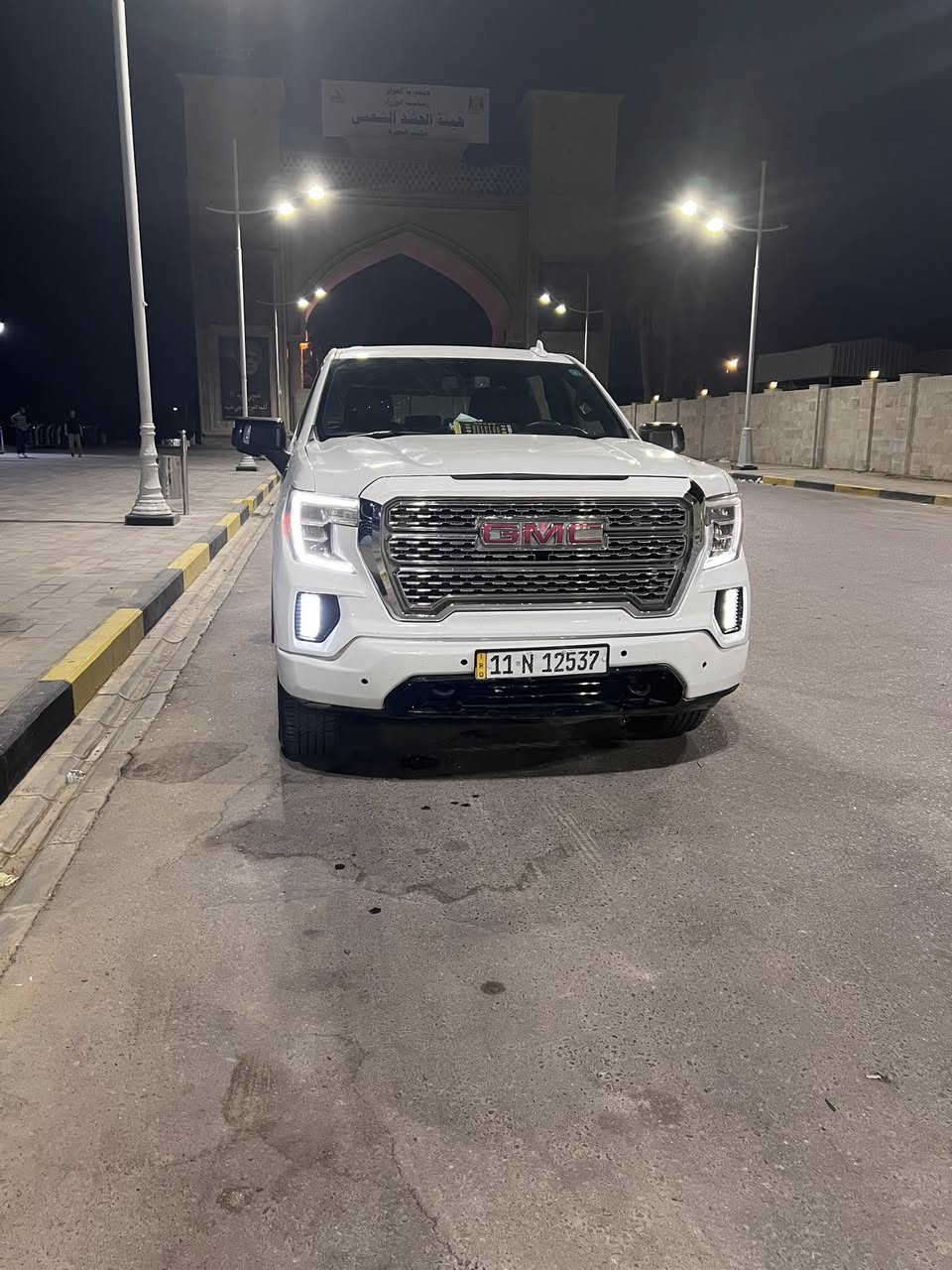سيراء محرك8 فول1/1 عده لفتحه ماشيه33 الف عنواني بصره ***********
