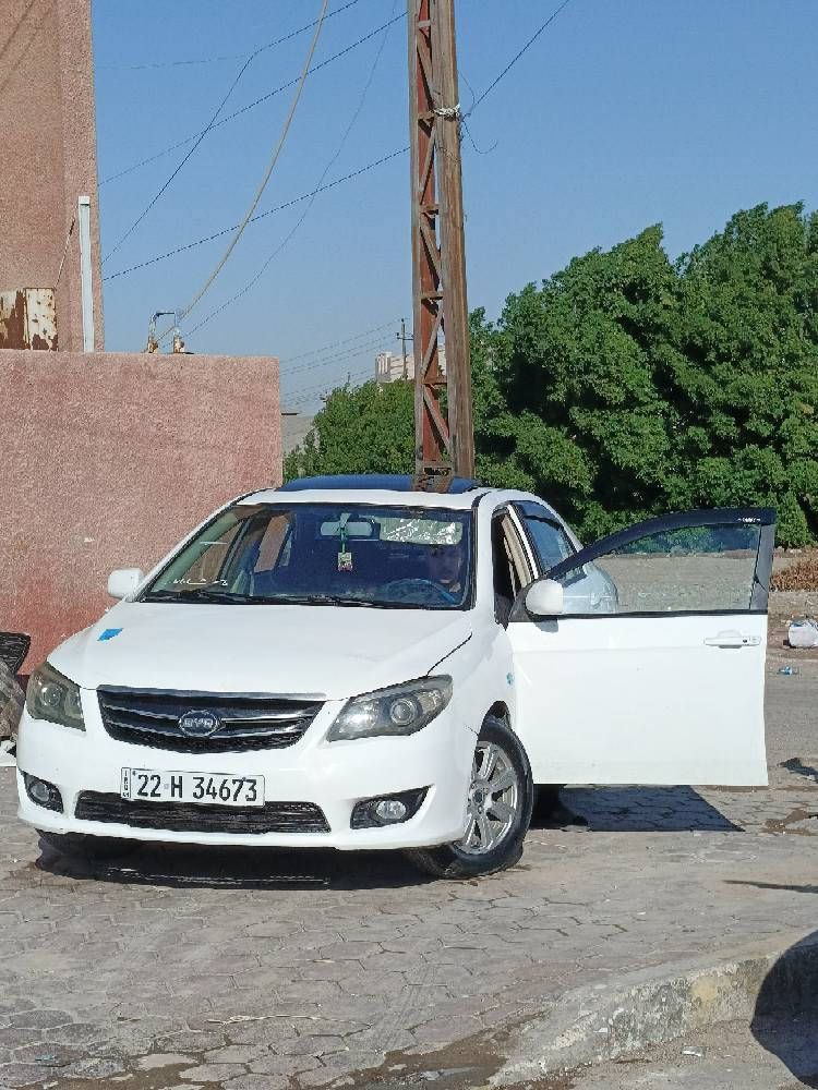 سياره بي واي دي اف 3 موديل 2014
السياره جاهزه كيرو محرك  تبريد بشرط
كوبون بنزين
كهربائيات السياره كلها شغاله
السياره رقم اربيل
*********** كركوك, العراق
