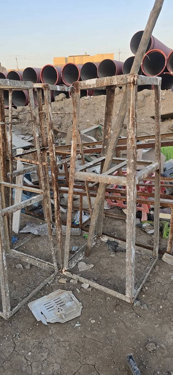 درج كهرباء ودرج تصعيد مواد وسكلة وابراج
عنوان

شطرة الحولي فرع محطة الكهرباء الجديدة مقابيل حسينية حامي الشمال((نبي الرحمة)) داخل الساحة***********
