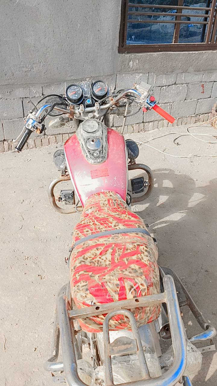 للبيع دايون موديل 16
المحرك: نظيف جداً وجاهزة من كلشي.
السعر: 500 ألف (وبيه مجال طيب ).
المكان: ذي قار - قضاء سيد دخيل - طريق الجبايش.
للاتصال: ***********
