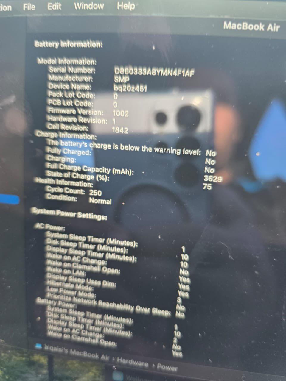 MacBook Air
� للبيع MacBook Air 2020
🔥 نظيف جداً استعمال شخصي

✅ الموديل: MacBook Air 2020
✅ الشاشة: 13 إنج Retina
✅ المعالج: Intel Core i5 Quad-Core 1.1GHz
✅ كرت الشاشة: Intel Iris Plus Graphics 1536MB
✅ الرام: 8GB LPDDR4X 3733MHz
✅ النظام: macOS Sequoia 15.7.3
✅ البطارية: Normal
✅ Cycle Count: 250

📝 سبب البيع: محتاج فلوس بشكل مستعجل (ظرف طارئ) والجهاز ما بيه أي مشكلة

💰 السعر: 550 ألف قابل للتفاوض للجادين فقط

📍 المكان: الديوانية
📞 للاتصال / واتساب:***********
