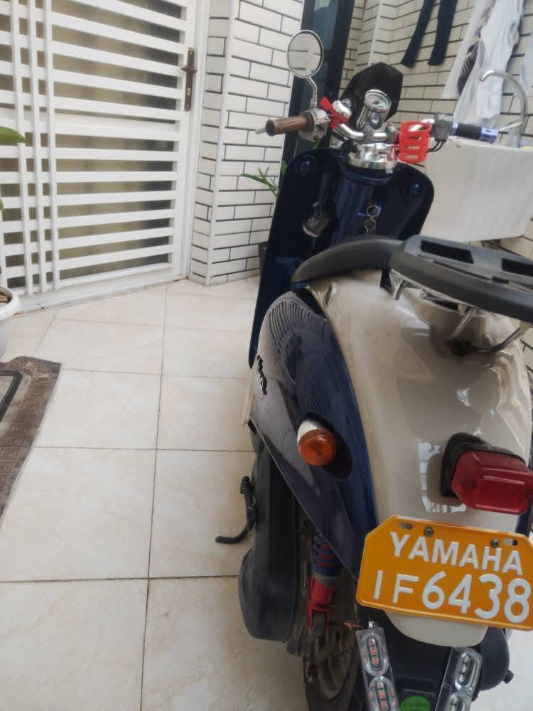 سلام عليكم دراجه عبد الحليم نثيه نضيفه كفرات كله اصلي لون نيلي تشتغل هندر وسلف  كهربائيات شغال زوج تاير جديد السعر ٣٥٠ العنوان بغداد الشعله الرقم ***********
(بسبب الوعود الكاذبه)
