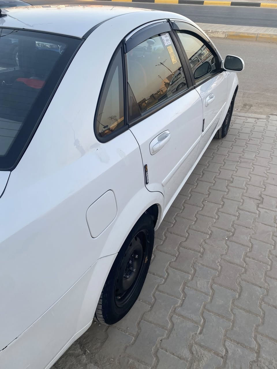 سلام عليكم سيارة ابوترا ٢٠١٣  قطعه وحده صبغ للاستفسار ***********
