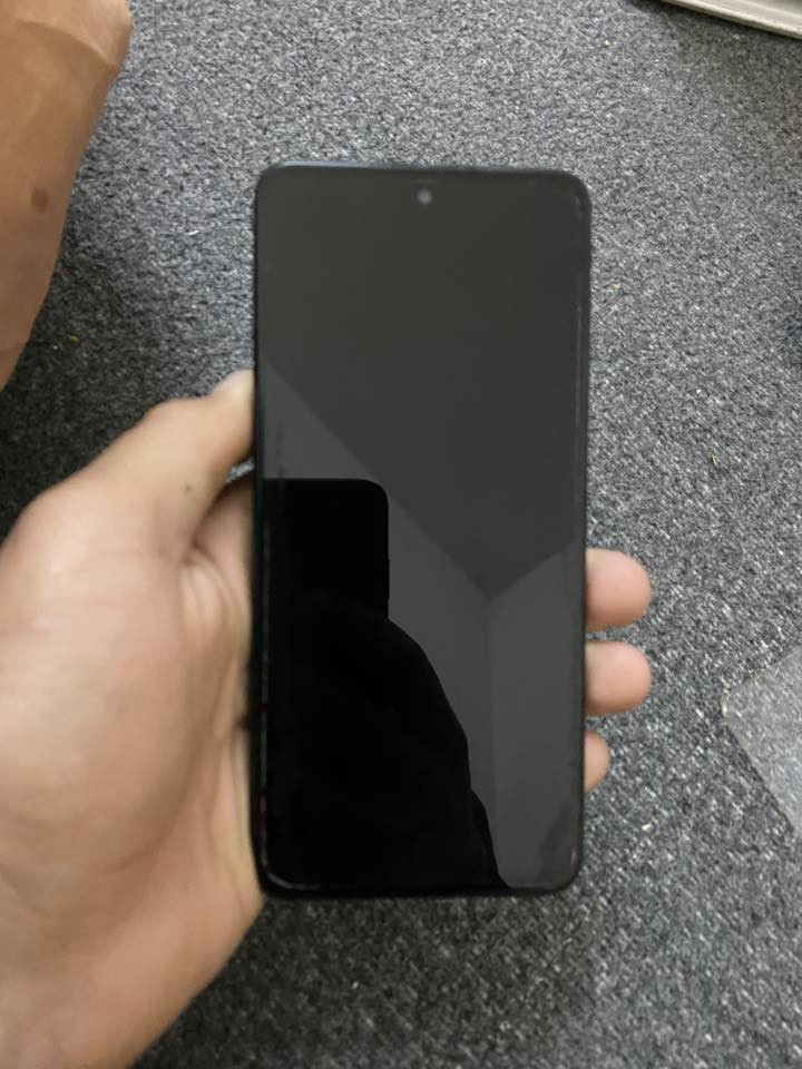 جهاز ريلمي سي 55 نضيف حيل كلشي مامبدل بي ذاكره 256 رام 8+8 بطاريه 5000 السعر 160 وبي مجال الاتصال عل ***********
