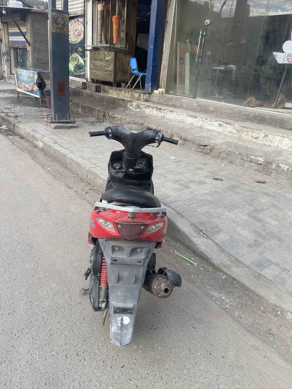 مضلع ياباني للبيع سعر 550 وبيه مجال قليل كلجات امامي رياضي كزوز FM رياضي سلف هندر اشاير سطاب شغالات تايرات نضيفات قفل ستيرن دبلات نضيفات اريد اروح للزيارة واريد ابيعه مكاني المعقل ***********
