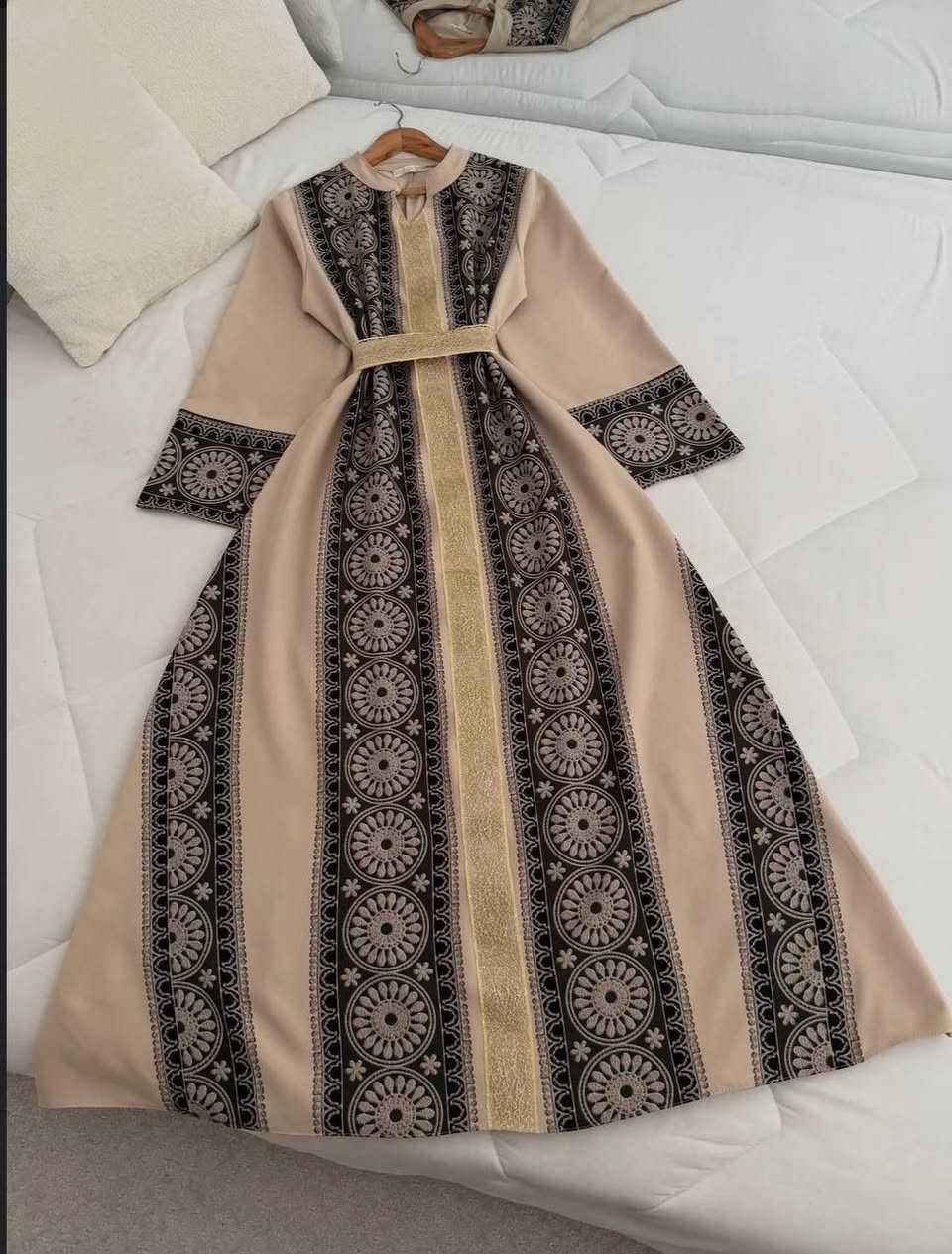 الازياء هي شيء مؤثر في عالم الموضة،♥️
تتميز بأسلوبها الفريد والجريء.
(عليه توكلت وعليه يتوكل المتوكلون
 
🌸فستان دابل ايطالي مع حزام  كولتي عالي🌸

السعر ⚡️ 35

القياسات- 38 40 _42-44-46-48
توصيل المحافضات 8 بصره 5


**إذا كنت صاحب هذا الإعلان وتريد حذفه لأي سبب، رجاءا أرسل رسالة إلى الدعم الفني**