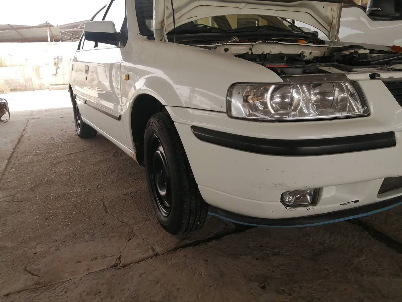 سمند ١١ رقم دولي كربلاء بسمي ناطق كير مكينه تبريد حداديه تخم  تاير جدد صبغ باب سايق قوايش جدد كامله وخير من الله كهربائيات كله ياباني السعر ٤٣ وبيها مجال بسيط لاستفسار *********** مكاني الديوانيه
