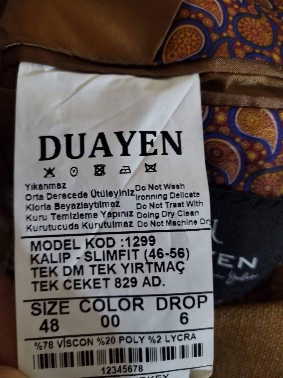 ستره جديده مشترينها ب٢٠ وطلعت صغيرة يريدوها ب١٠ الي يريدها يتصل على اهلها ***********
