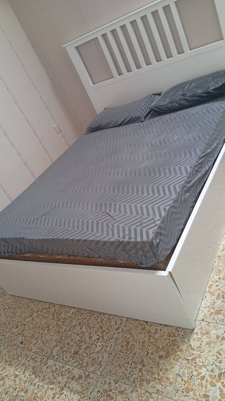 السلام عليك سرير نفرين اي ضرر مابيها 350وبيها مجال


**إذا كنت صاحب هذا الإعلان وتريد حذفه لأي سبب، رجاءا أرسل رسالة إلى الدعم الفني**