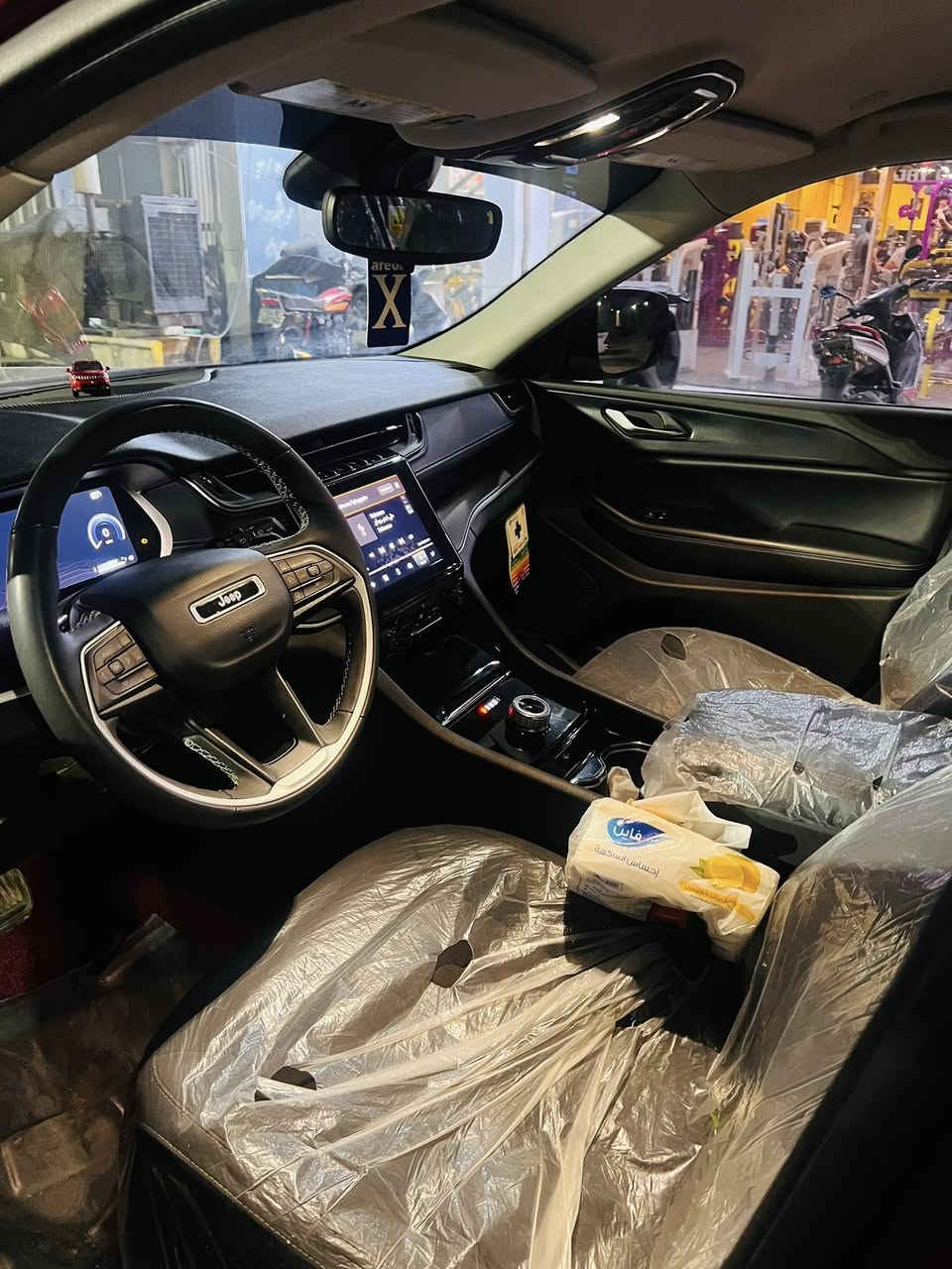 جيب الاريدو(2023) بدون حادث وارد امريكي سياره جديده ماشيه قليل سعره 290 تصال ***********
