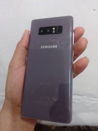 كلكسي نوت 8 ذاكرة 64 كسر بل زاويه مال شاشه من جوه ممئثر على الشاشة وشا...