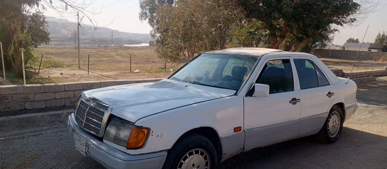 للبيع موديل 92
السعر 34
وبيه مجال 
محرك بطه 2500
كير كهرباء كلها شغاله تخم تاير بتري جديد 
صدر جديد باتري جديد 
مسجل شغل 
رقم صلاح الدين تحويل شوكت مايعبك 
مكانه سامراء 
***********
