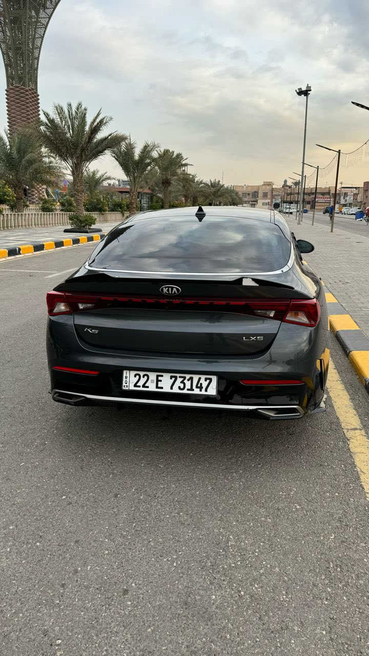السلام عليكم للبيع
KIA (K5-LX5 2021) وارد أمريكي 

رقم بغداد 

مواصفات 

بصمة أبواب + تشغيل 

تشغيل عن بعد 

شاشة ابل كار بلي + كامرة خلفية 

أربع وضعيات قيادة 

قيادة ذاتية 

تحديد مسار 

مانع تصادم 

سايد بريك بصمة

تبريد شاشة 

AUTO HOLD

رادار جانبي 

محرك 1.6TURBO🚀

ماشية 100 الف 

السياره حادثها  البنيد فقط 

وصور الحادث مرفقة بالمنشور  

السيارة جديدة جداً  احلى من الصور جاهزة من كل شيء 

السعر170 وبيها مجال 

العنوان نجف  

للأستفسار الأتصال على الرقم ***********
