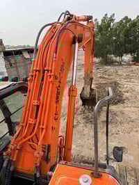 حفار زت ثري • مديل 2010 • 210LCK