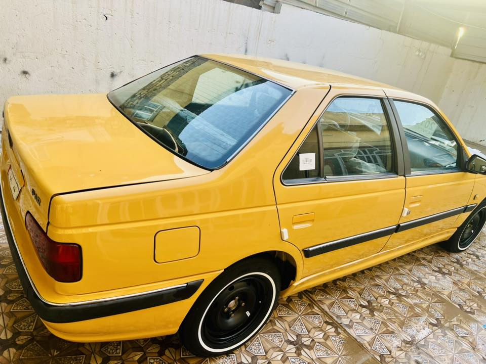 السلام عليكم 
بيجو بارص موديل 2015رقم بغداد مصفرها هـئيه او غرامات

السياره مكفوله لا صبغ او لاتبديل او لا ضربه فقط بنيد مصبوغ 

مكينه او كير مكفولات حداديه جديده تبريد ثلج تخم تايرات 

مكان السياره بابل حي الجزائر السعر 52. رقم الهاتف ***********
