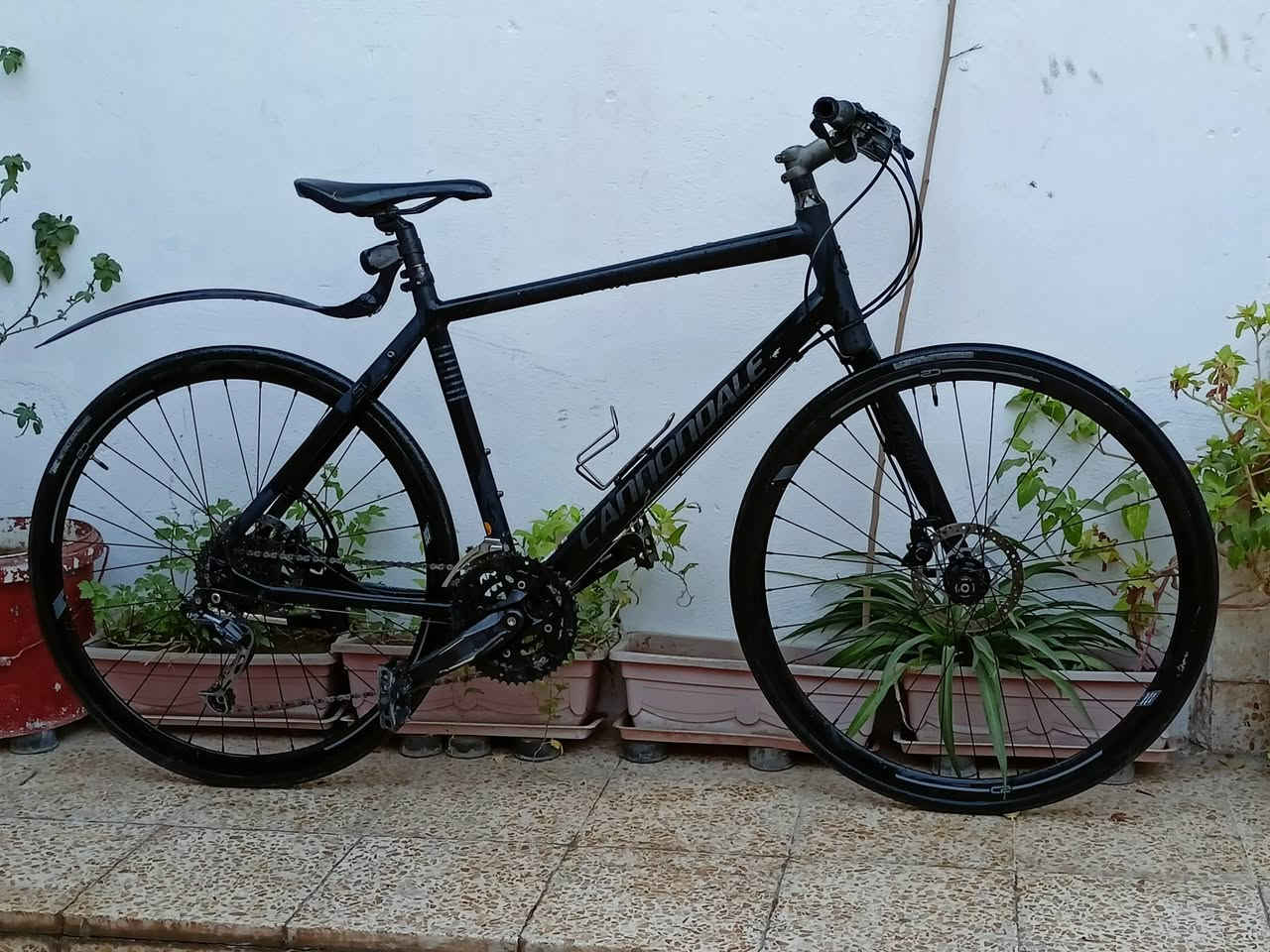 السلام عليكم ورحمة اخوان 
اليوم توفر كوناندل تك ماشه قطعه مميزه 
لون مميز اسود طافي 
الحجم 28 
القياس L 
السستم ديور 3x9
جاهزة ما بيها اي نقص 
السعر 430 الف شامل توصيل و بيكم خير و تدللون الي يريدها ما اقصر وياه 

تواصل خاص او اتصل عل رقم 
*********** 
واتساب ***********
